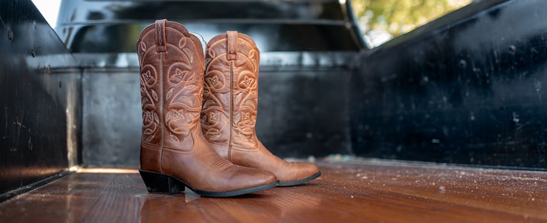 Real leather discount cowgirl boots